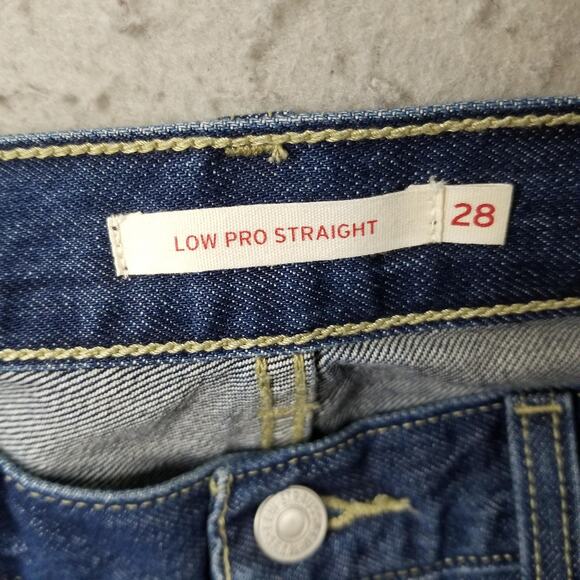Levis Jeans Womens 28 Blue Low Pro Straight 100% Cotton Red Tab Denim Zip Fly - Picture 13 of 15